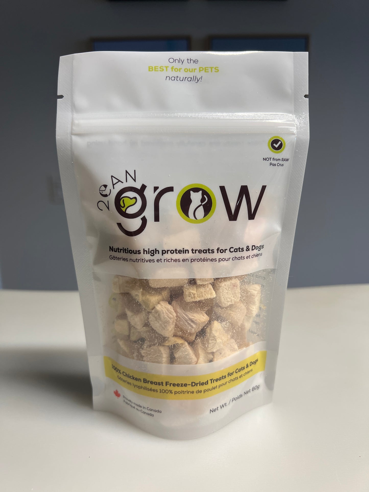 100% Chicken Breast Freeze-Dried Treats for Cats & Dogs
