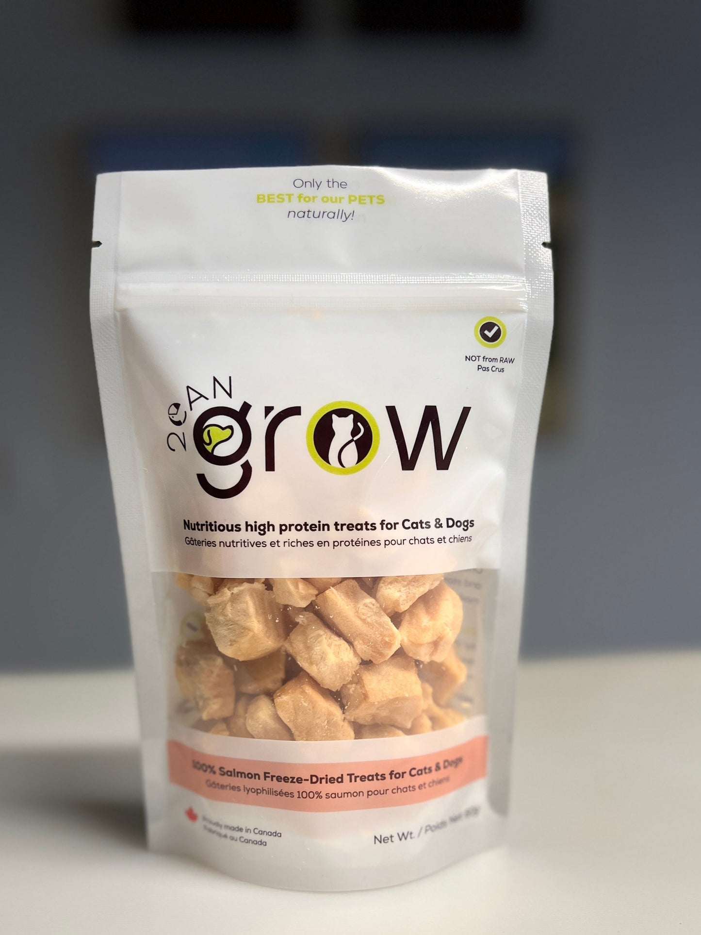 100% Salmon Freeze-Dried Treats for Cats & Dogs